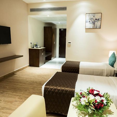 Grand Ashok Hotel Thanjavur Buitenkant foto