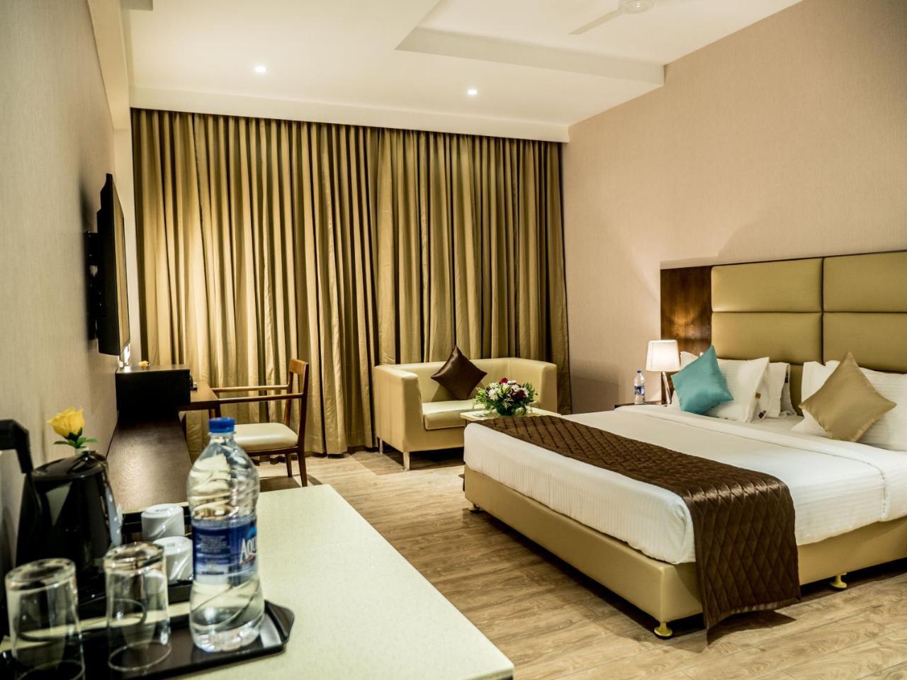 Grand Ashok Hotel Thanjavur Buitenkant foto