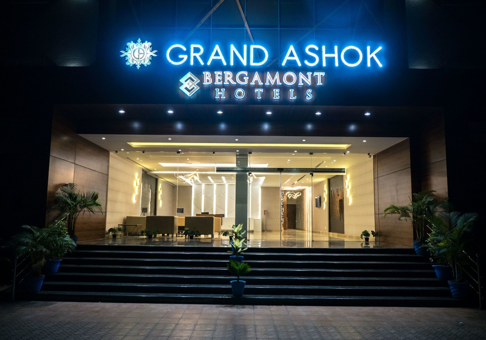 Grand Ashok Hotel Thanjavur Buitenkant foto